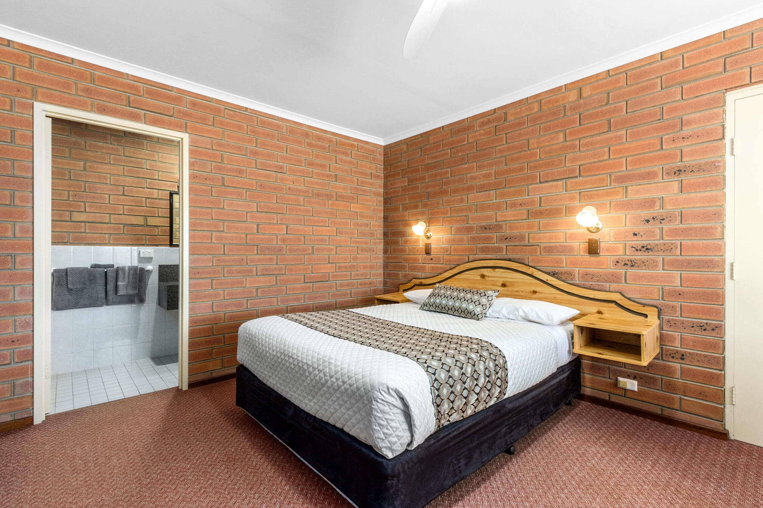 Queen Room with Ensuite.