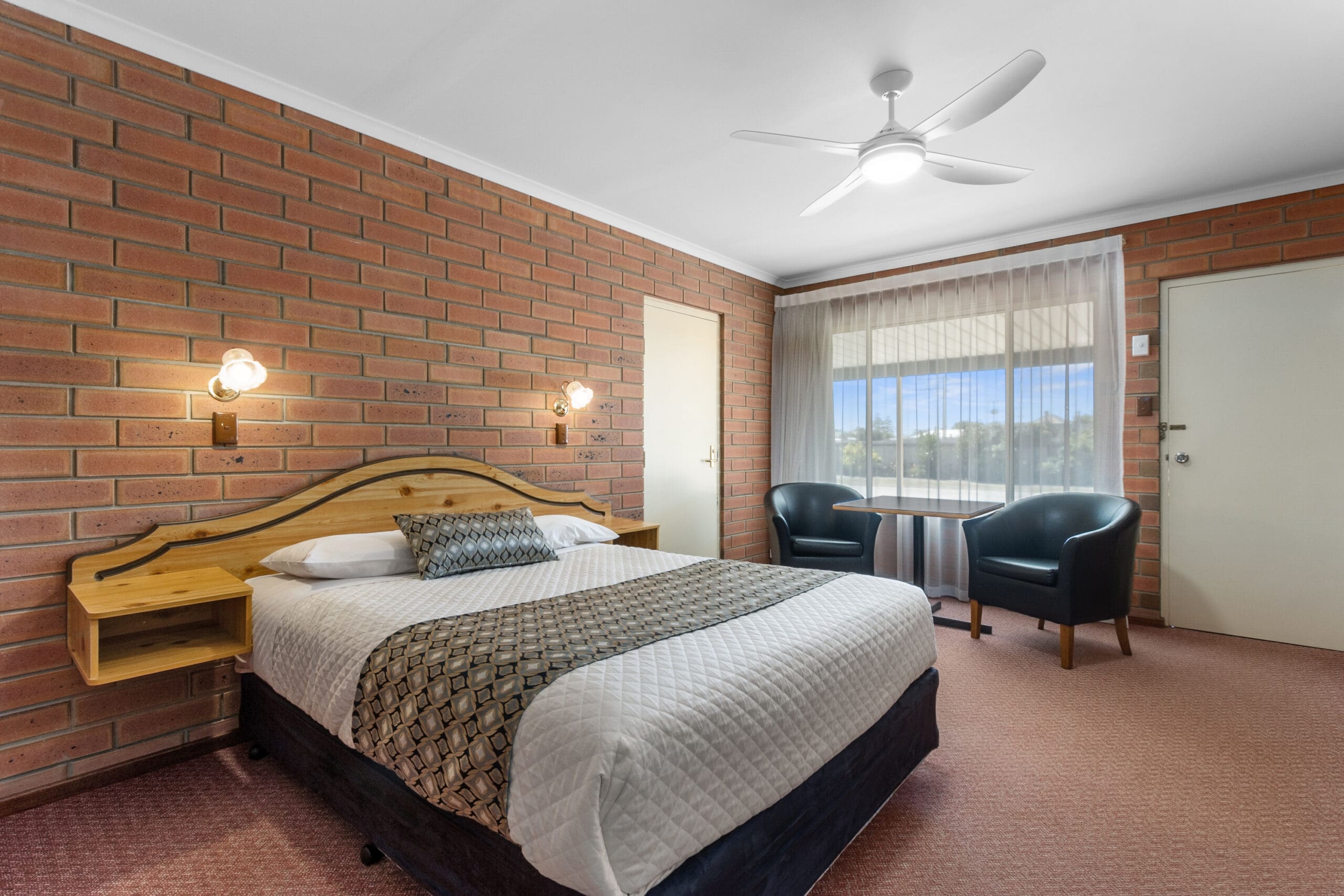 Queen and Single Room Example view